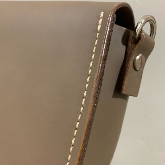 Completely Handcrafted Genuine Premium Cowhide Tuck Lock Saddle Bag/Crossbody - Picture 14 of 16